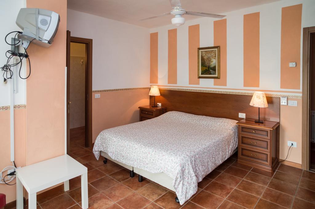 Madonna Della Neve Hotel Петенаско Екстериор снимка