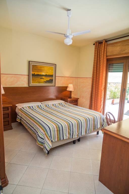 Madonna Della Neve Hotel Петенаско Екстериор снимка
