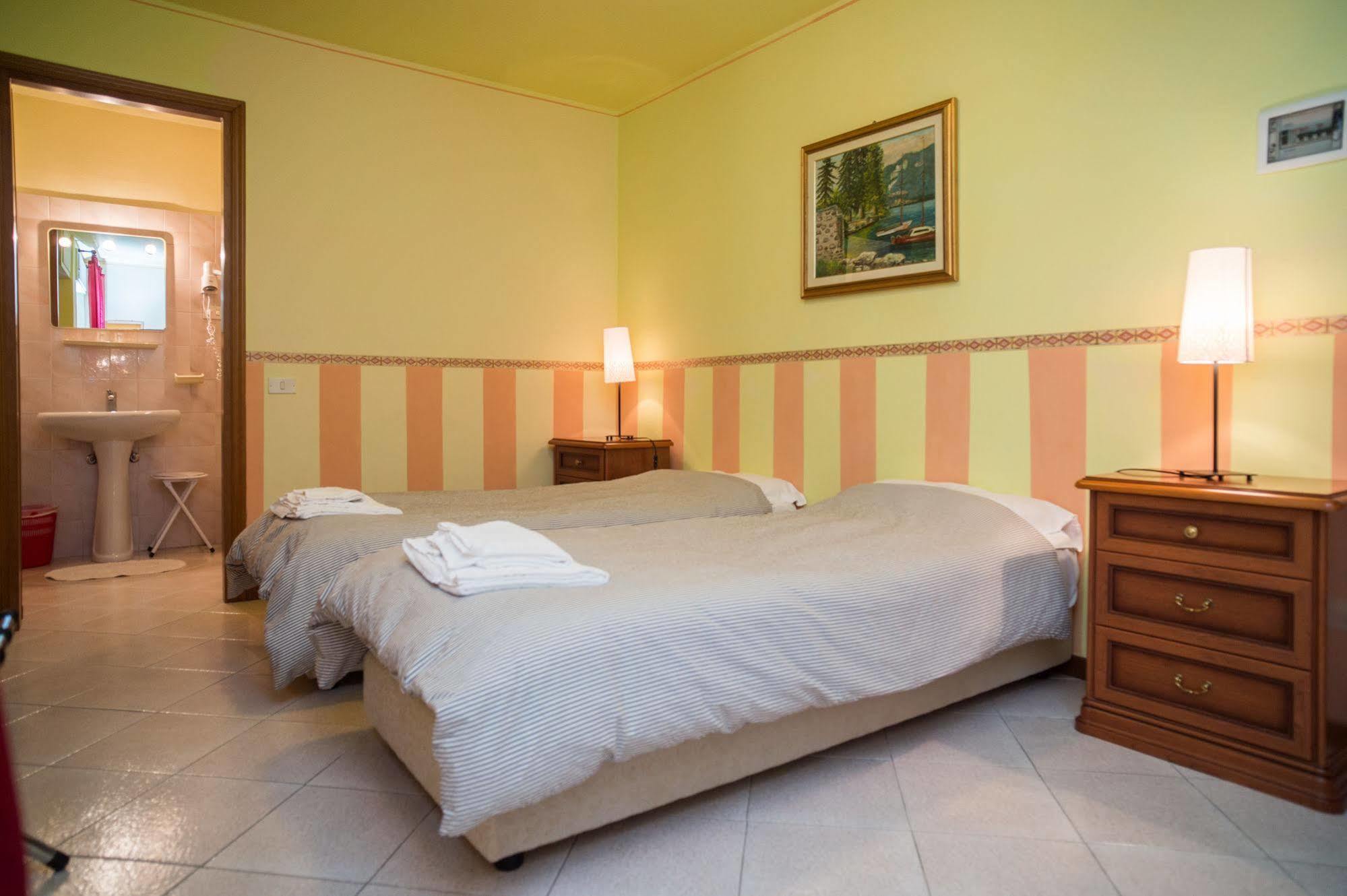 Madonna Della Neve Hotel Петенаско Екстериор снимка