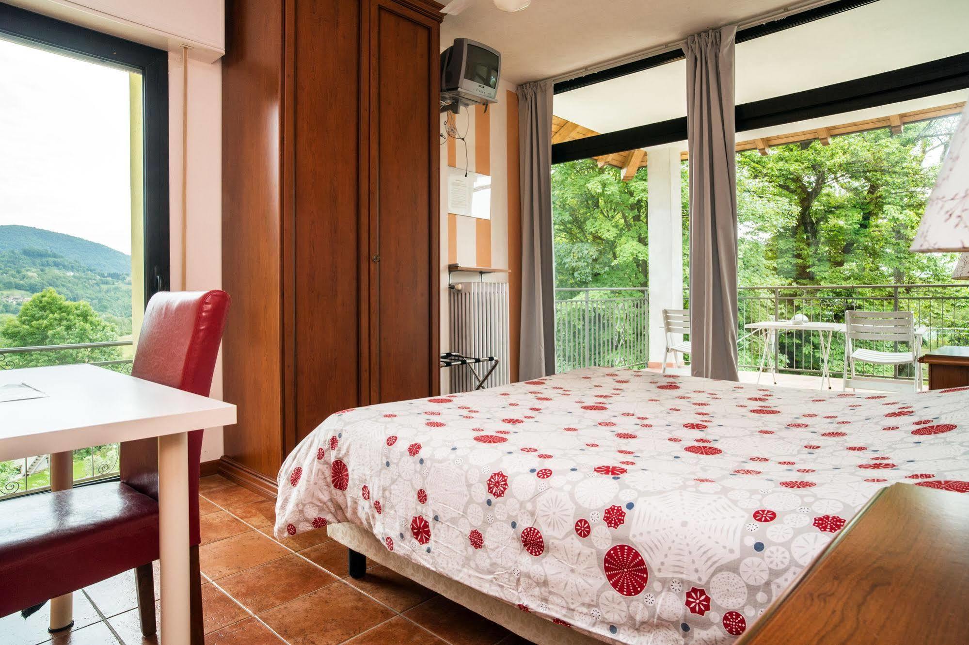 Madonna Della Neve Hotel Петенаско Екстериор снимка