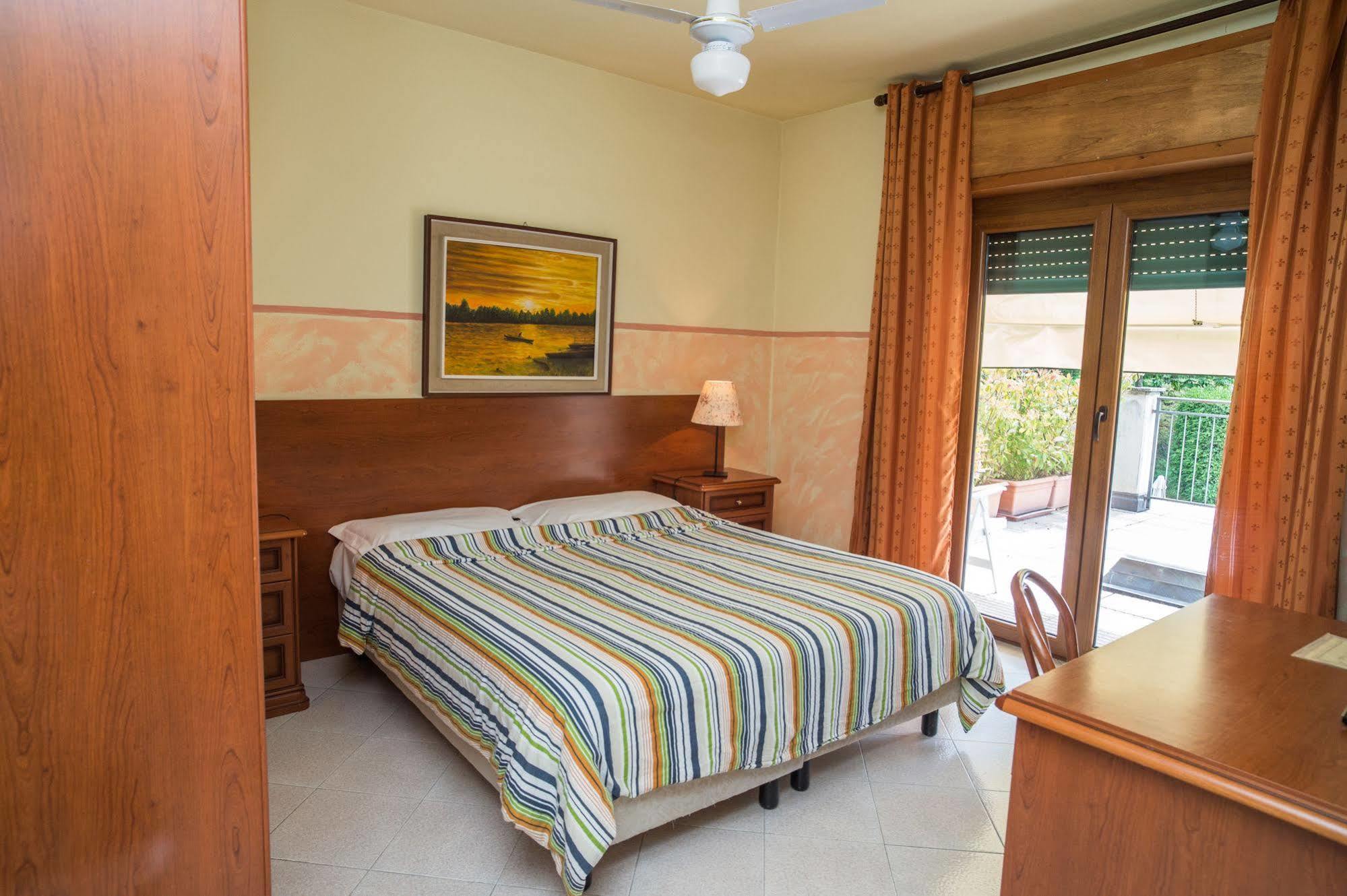 Madonna Della Neve Hotel Петенаско Екстериор снимка