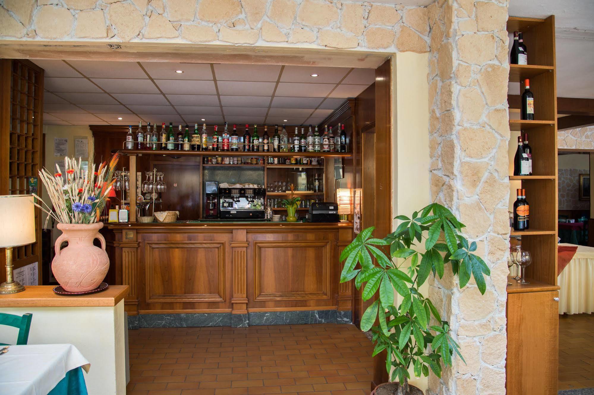 Madonna Della Neve Hotel Петенаско Екстериор снимка