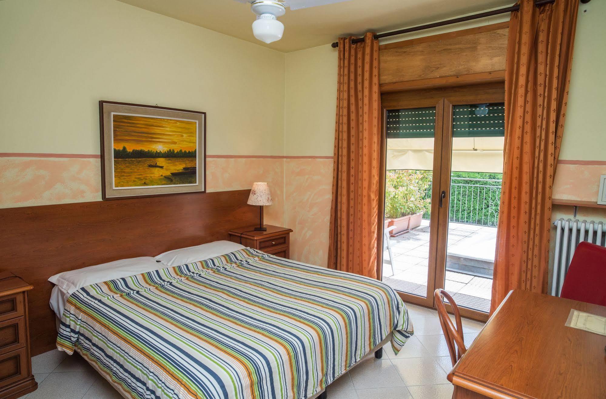Madonna Della Neve Hotel Петенаско Екстериор снимка