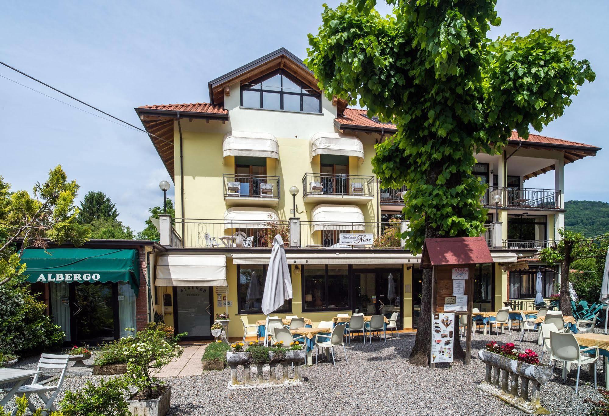 Madonna Della Neve Hotel Петенаско Екстериор снимка